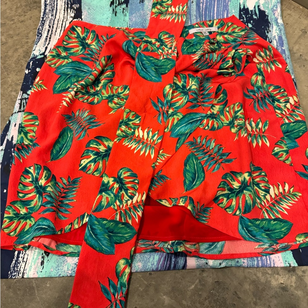Red leafy, tropical skirt